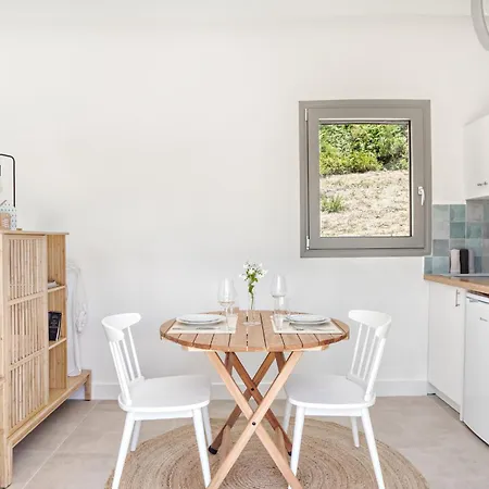 Kumquart Estate- Kumquat Lodge