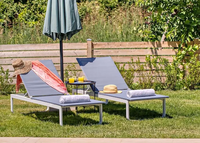 Domek letniskowy Kumquart Estate- Kumquat